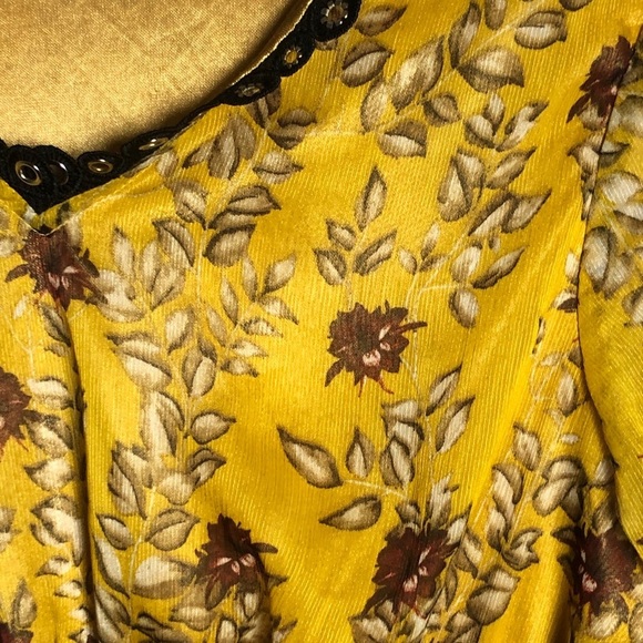 Womens Yellow Summer Dress. Medium - Picture 3 of 7